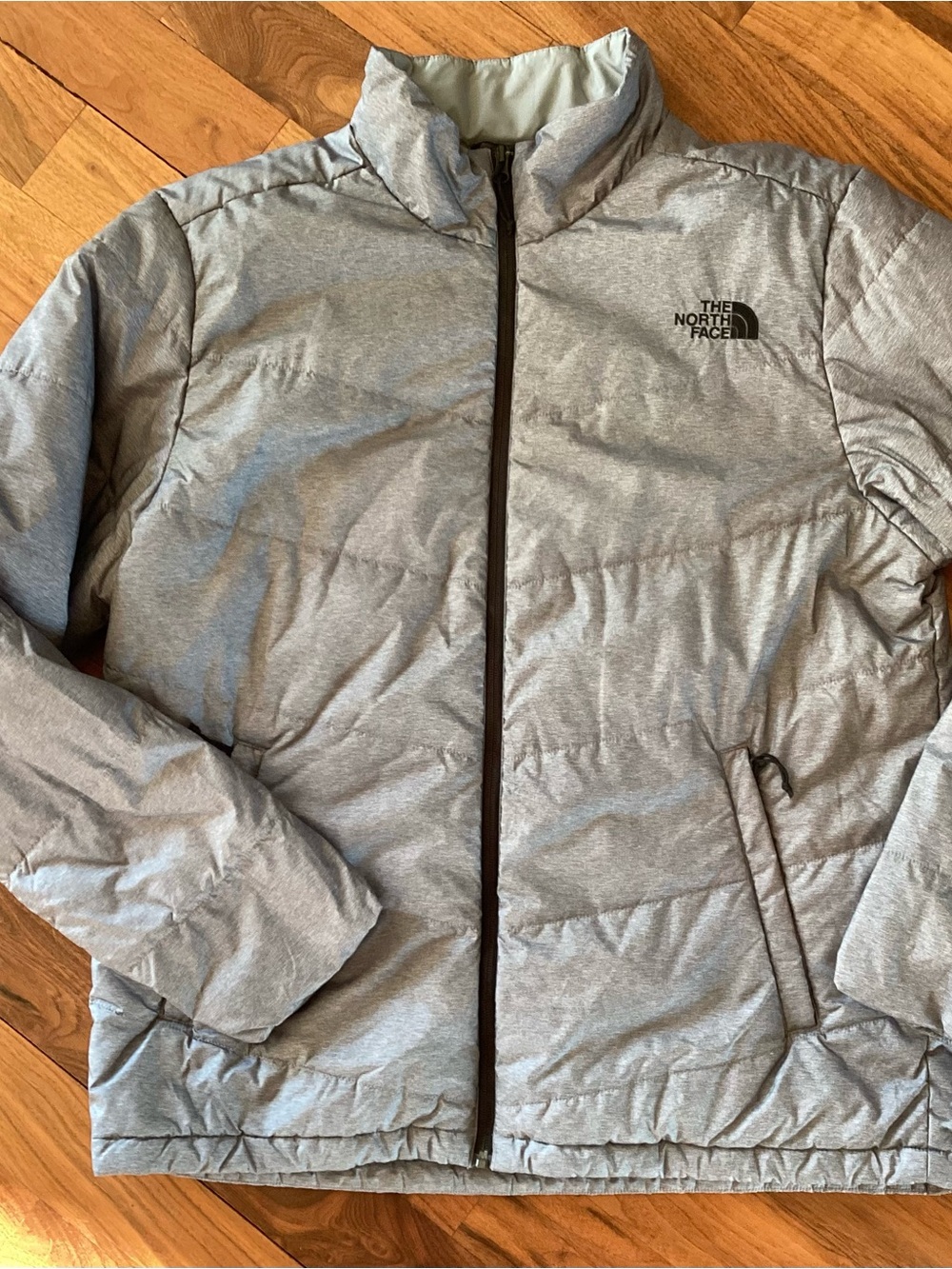 The North Face Men's Light Gray Quilted Puffer Jacket